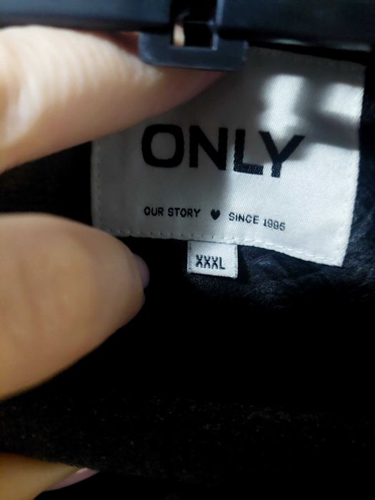 Дамско кожено яке