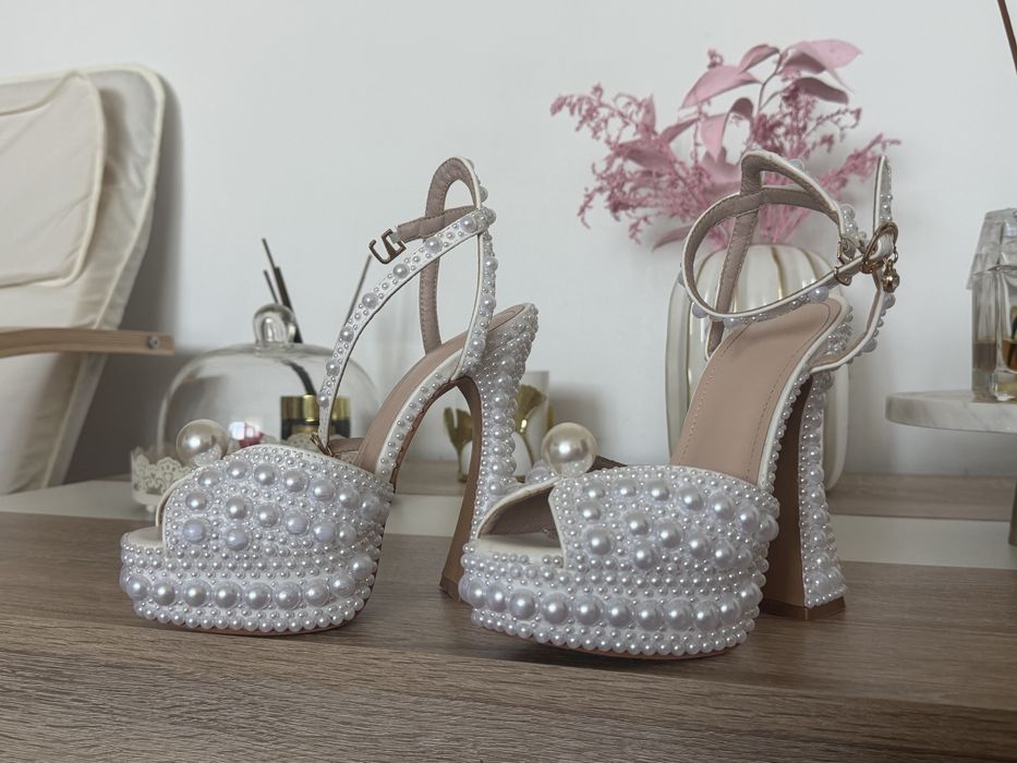 Platforme White Sapphire Pearl•Marime 35•Mireasa• Made in Italy