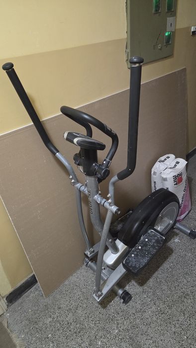 Продавам кростренажор