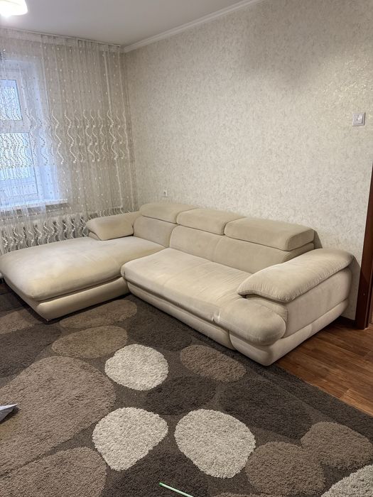 Продается диван  ( Россия)