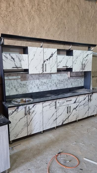 Kuxnni mebel tayyor 1 mln metri