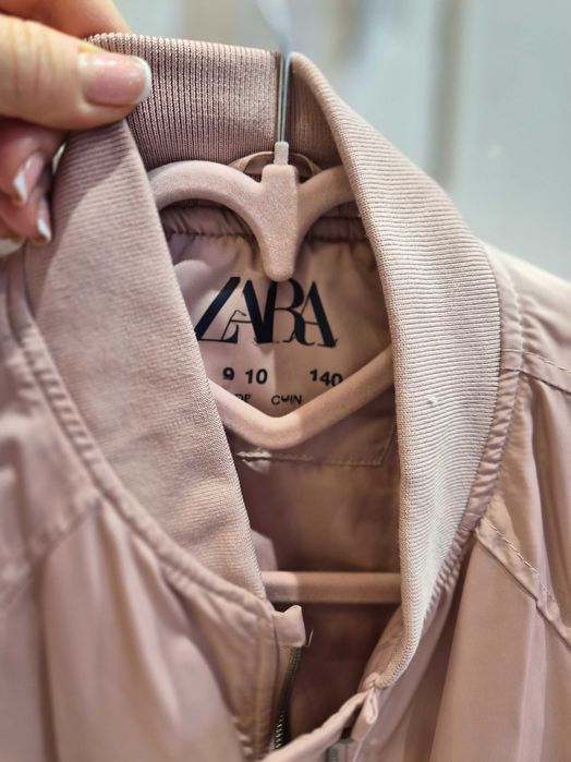 Продавам детско яке ZARA