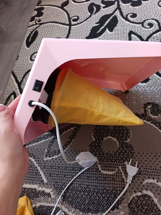 Продам вытяжку MAX для маникюра