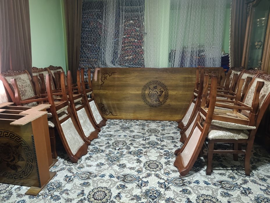 Stol sutul va pinal sotiladi. Xolati yangi