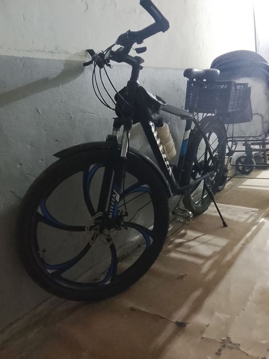 Velosiped ozroq minilgan xolos