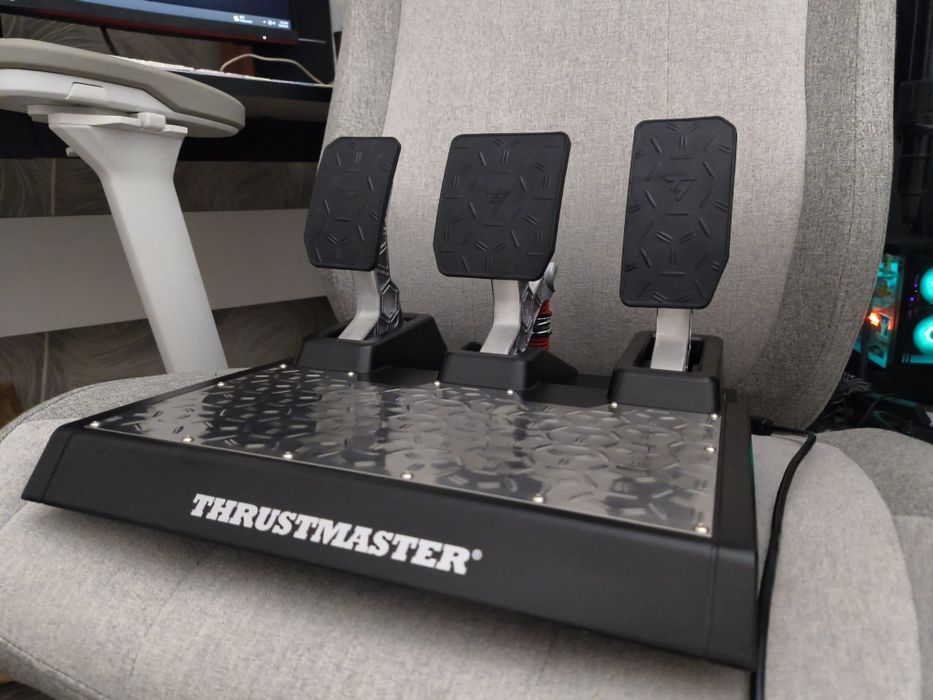 Руль для симрейсинга Thrustmaster T818 + Hypercar wheel + педали T-LCM