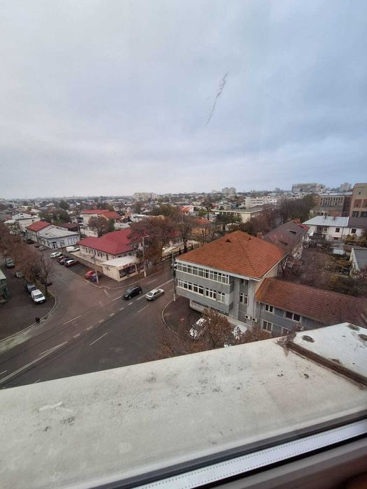 Apartament 3 camere 2 bai 82mp 1982 etaj 6 Scolilor