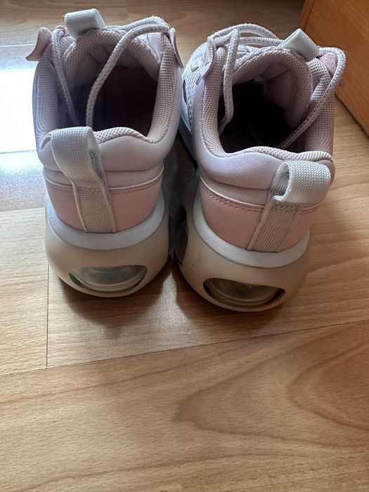 Дамски маратонки Nike Air Max