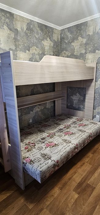 Детский гарнитур с двухъярусной диван-кроватью