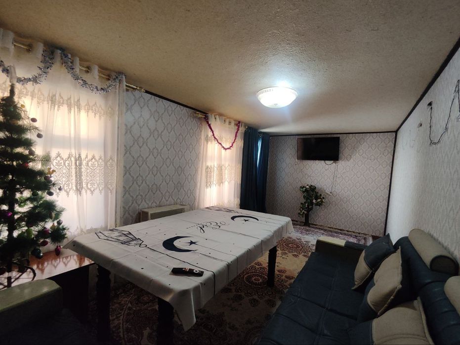 Nurafshon Oybek mahallasi