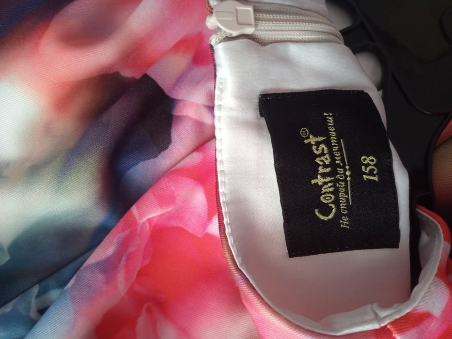 Официална детска рокля 158см.