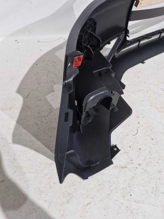 Bara fata Audi A4 B8 Facelift 2011 - 2015 cu gauri senzori de parcare , spalator far si grila inferioara mica