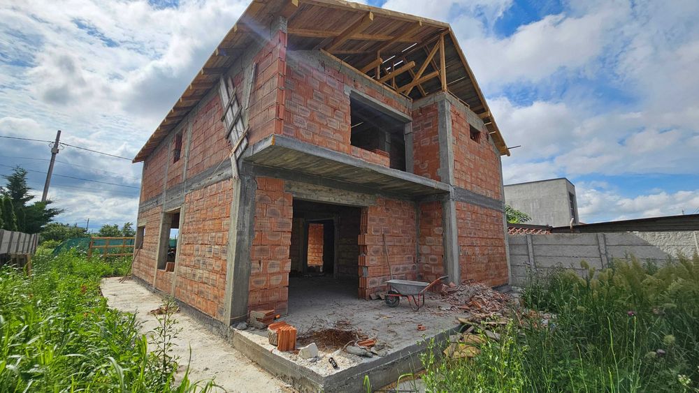 casa noua,pompa caldura,panouri solare.Cazasu Braila