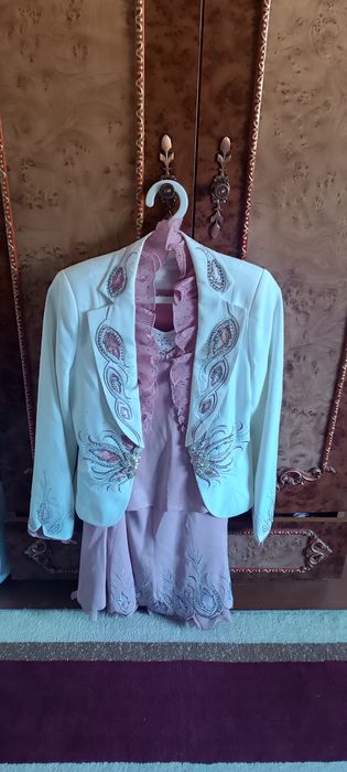 Vecherniy ko‘ylaklar sotiladi