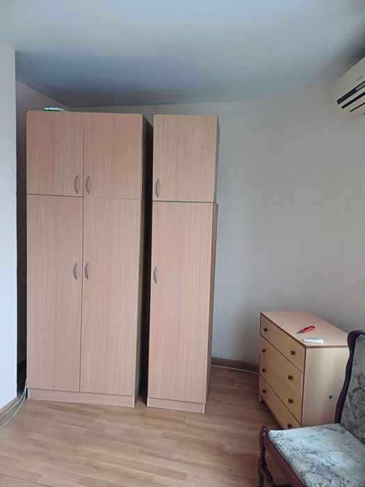 Подарявам гардероб с ракла и 2 единични легла