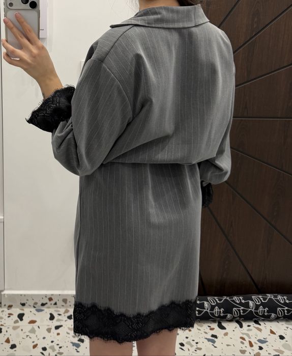 Елегантна рокля