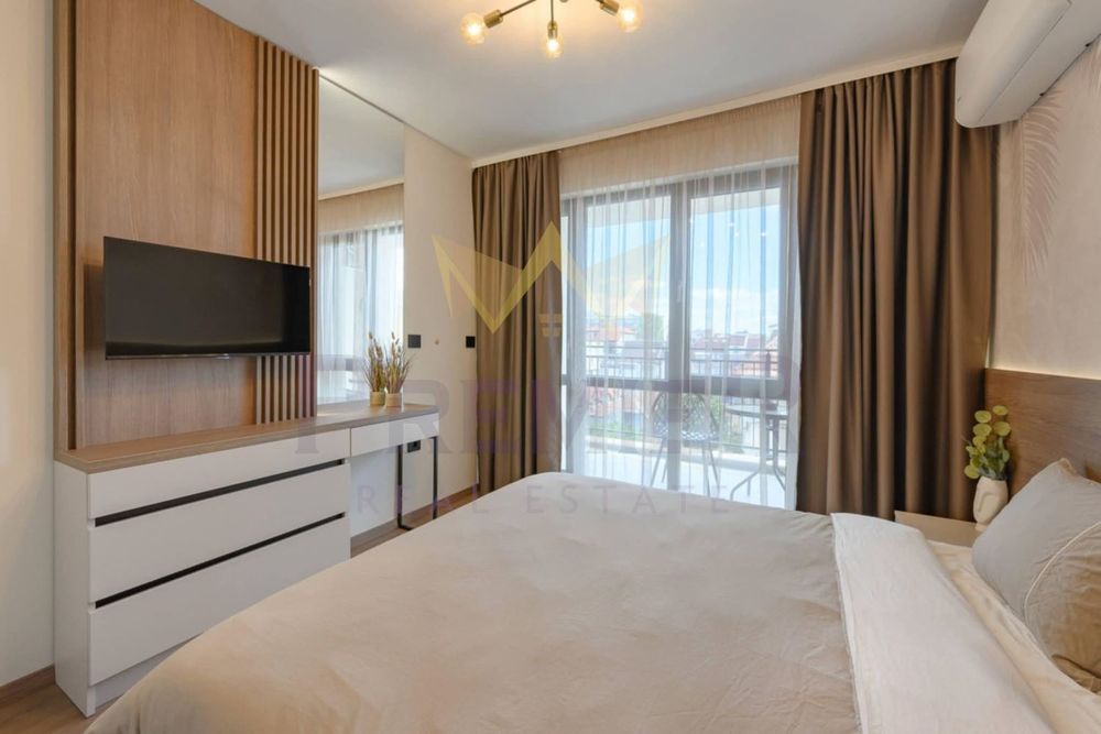 Дава се под наем Двустаен апартамент в Варна, Цветен квартал - 63 кв.м за 1000 € - Снимка #7