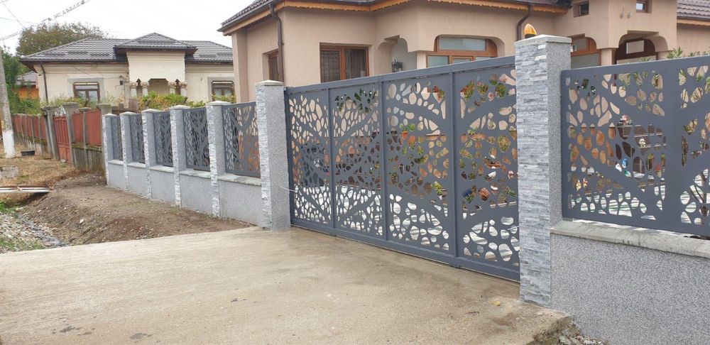 Gard fier forjat, Porti debitate personalizate