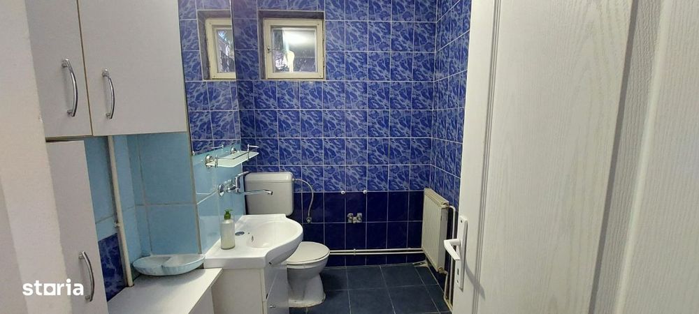 De inchiriat spatiu comercial/ birouri 40 mp - zona Poli 2