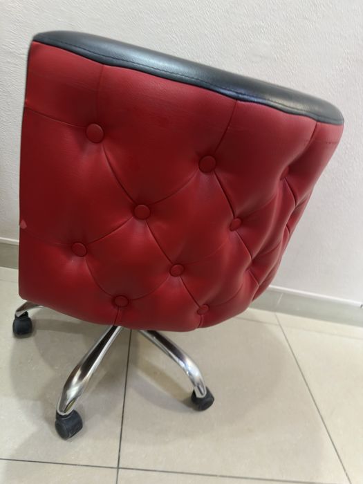 Продам салонное кресло