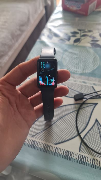 Продавам смарт часовник Samsung