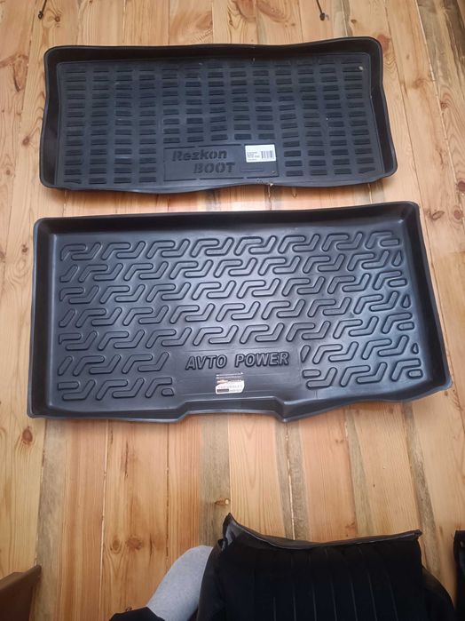 полик для багажа Спарка в отличном состоянии как новый