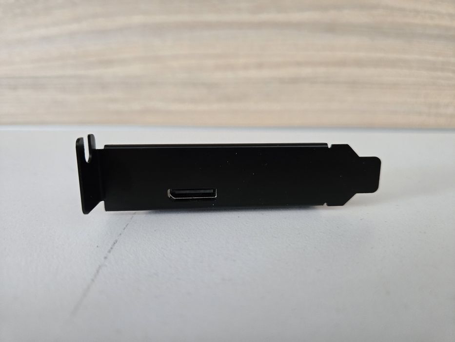 Oculink e-gpu гнездо за външна видео карта