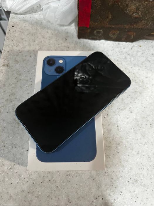 Iphone 13 телефон