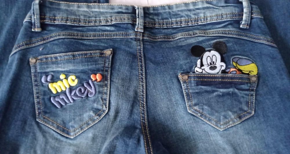 Джинсы 2 пары,модели разные