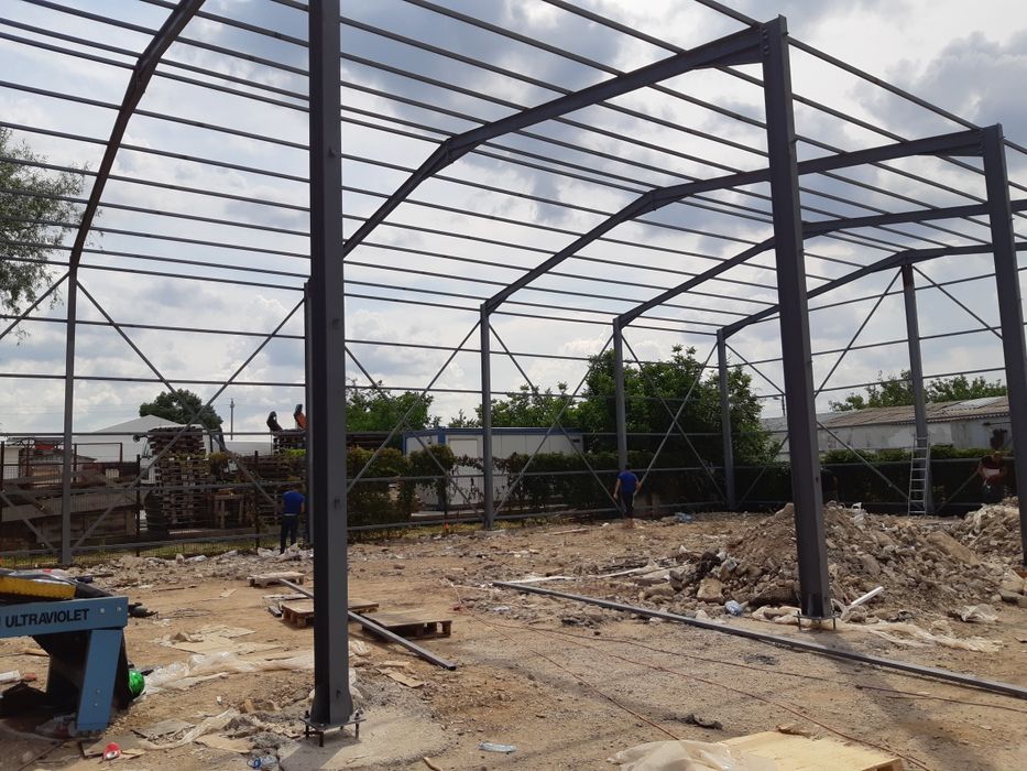 Vând hală metalică extra ofertă hala este nouă și demontabilă pe șurub