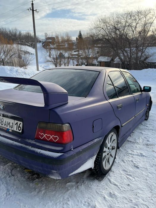 Продам бмв 318 на ходу