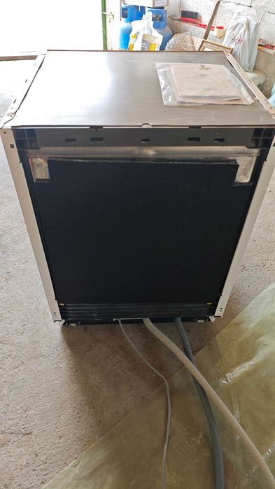 Съдомиална за вграждане BEKO