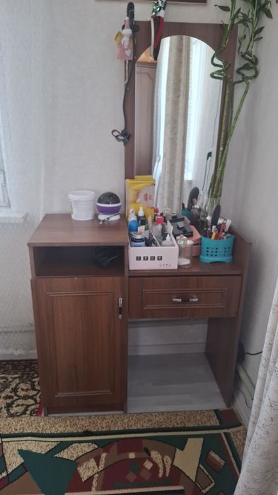 Продам спальный гарнитур