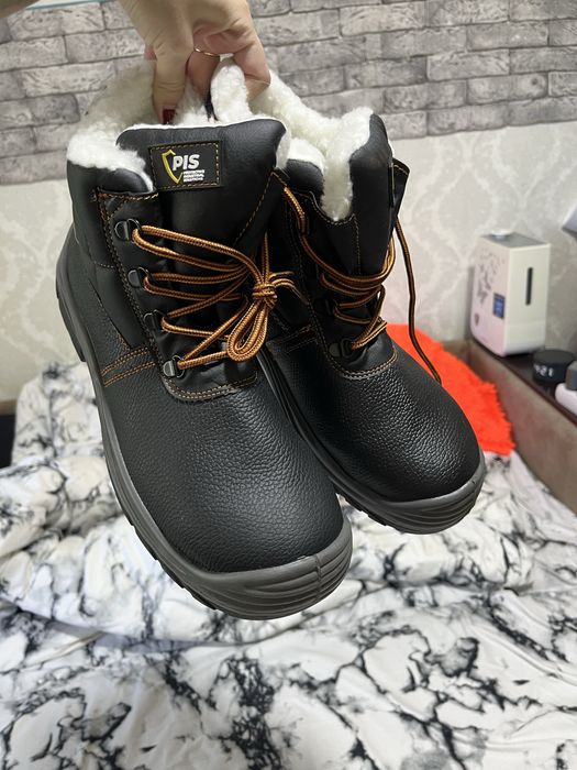 Продам спец одежду