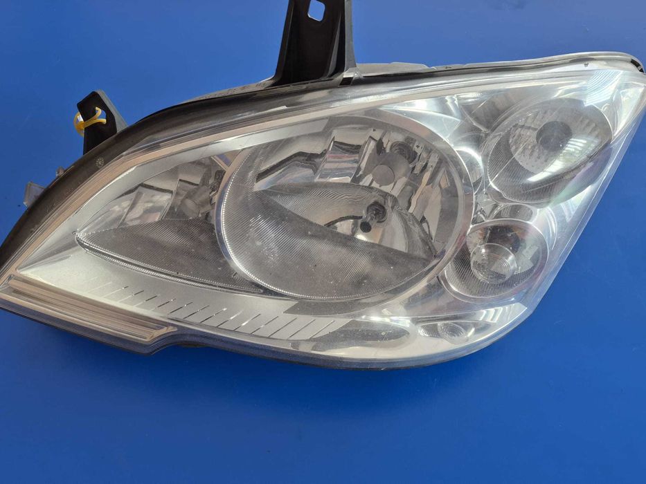 far  stg Mercedes-Benz Vito W639,  an 2010-2015  A 639 820 18 61
