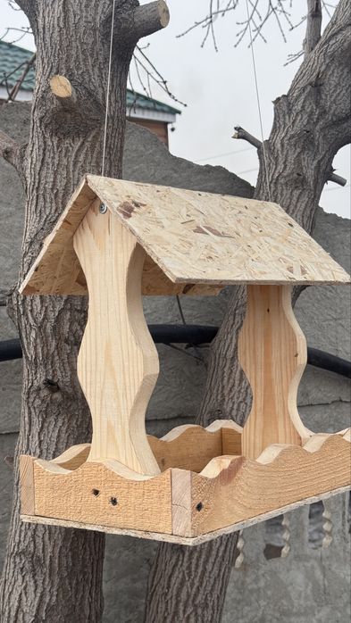 Скворечник, кормушка