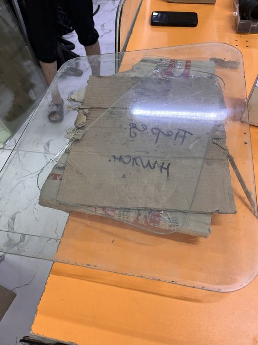 Стекло на трактор ХТЗ МТЗ