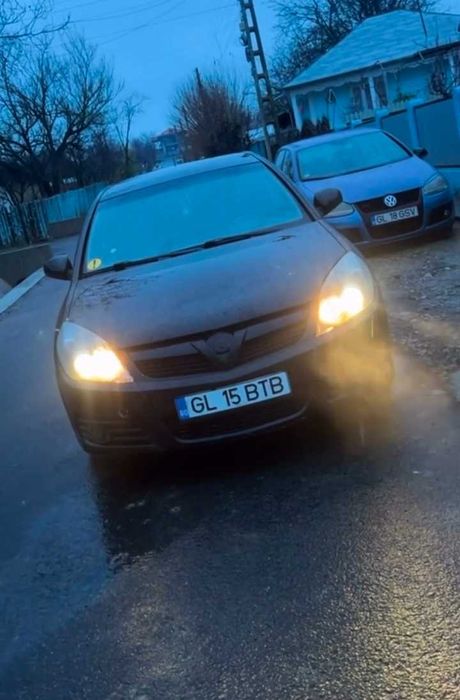 Vând opel Vectra 1.8 benzina an 2002