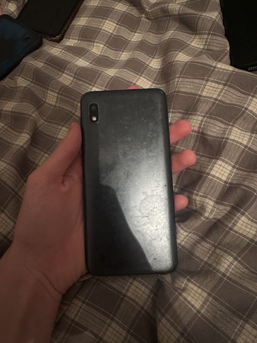 Самсунг а10.