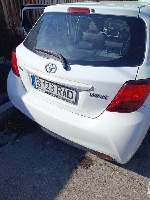 TOYOTA Yaris 2016 — imagine 2