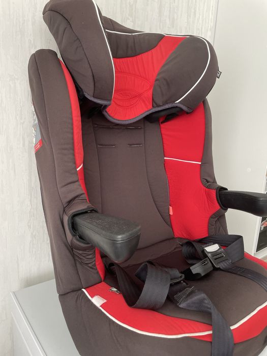 Детское автокресло