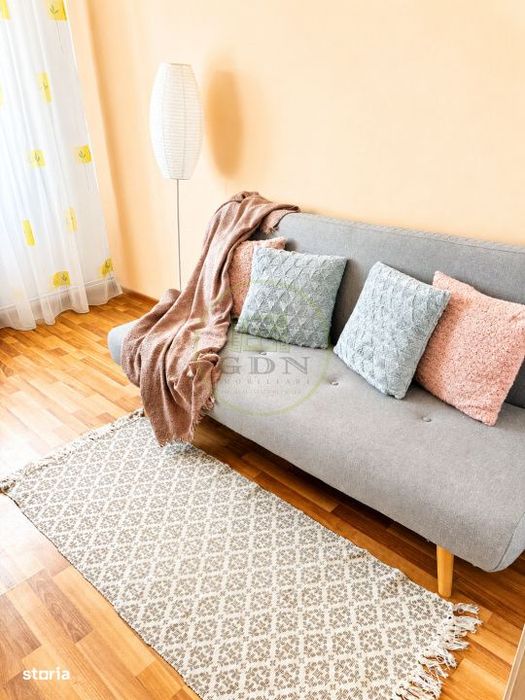INCHIRIERE APARTAMENT 3 camere pet friendly Astra Brasov cu loc de par