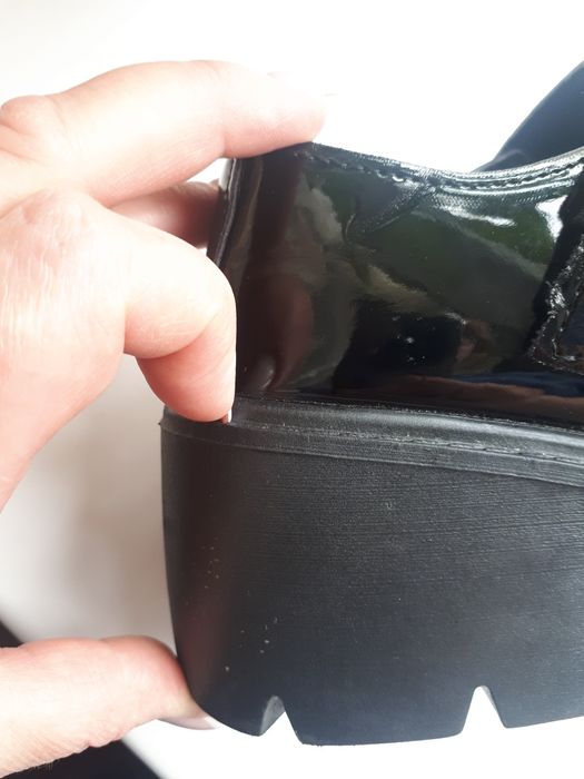 Продам туфли мэри джейн.