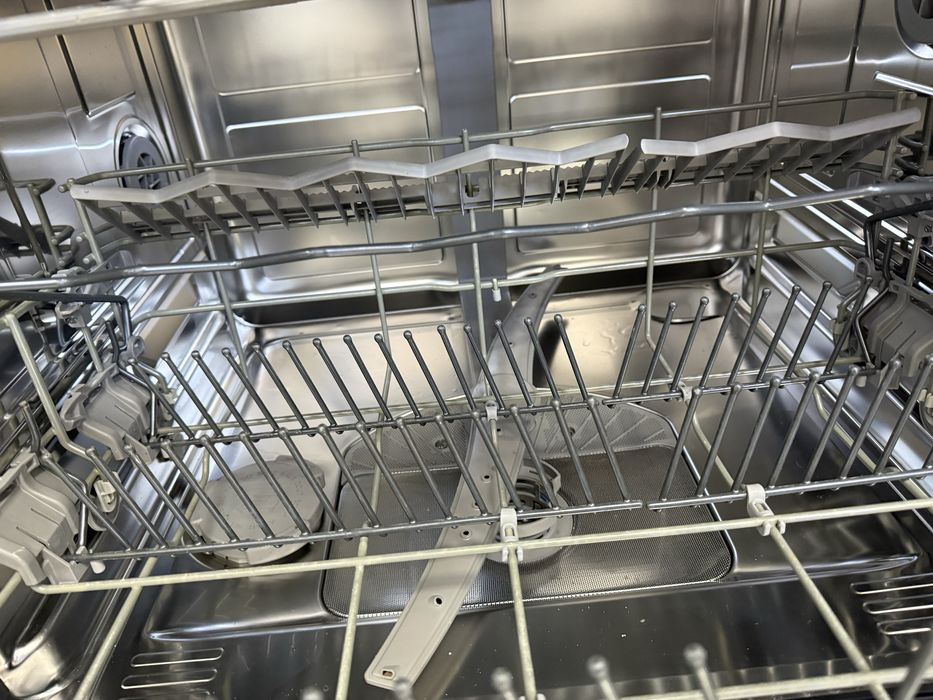 Съдомиялна машина SIEMENS 60см