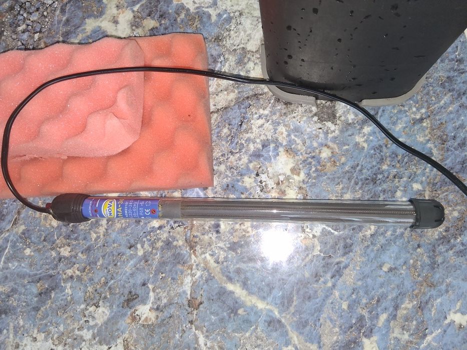 Vând filtru extern acvariu + accesorii