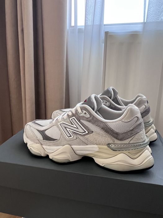 Дамски маратонки New Balance 9060