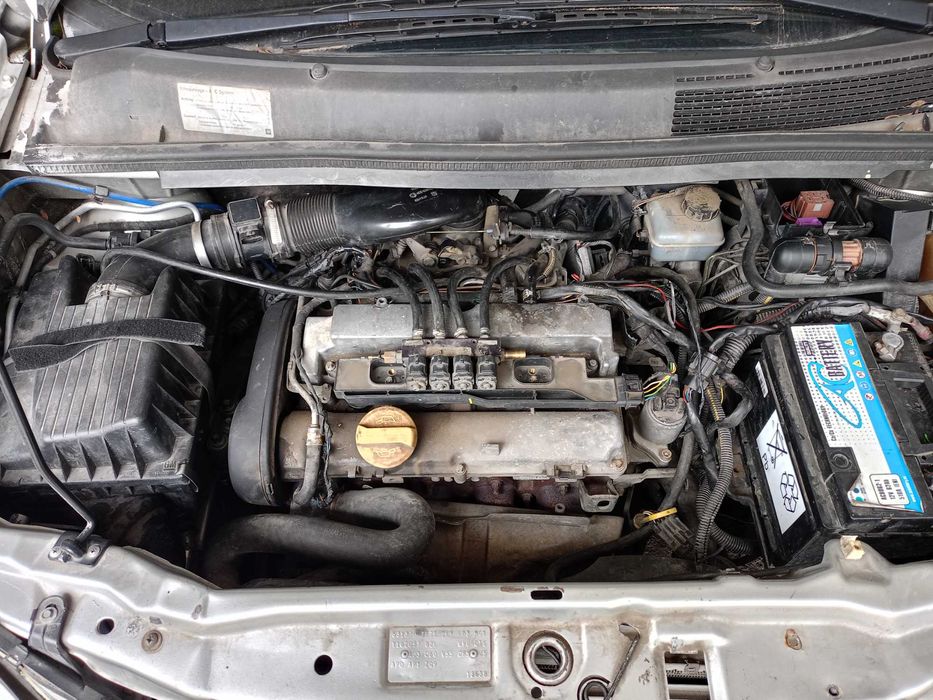 Опел Зафира 1.8 бензин 16 клапана.