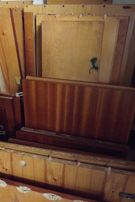 ПДЧ плоскости от стара секция(50лв) и стара приста(30лв)