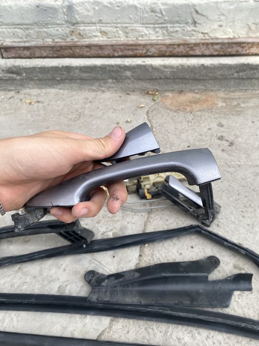 Правый заний дверь