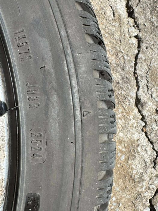 DUNLOP WINTER SPORT 5 225/45/17 с джанти bmw style 158